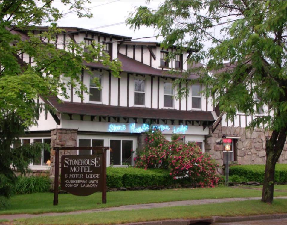 The Stone House Motel & Motor Lodge Ticonderoga Exterior foto